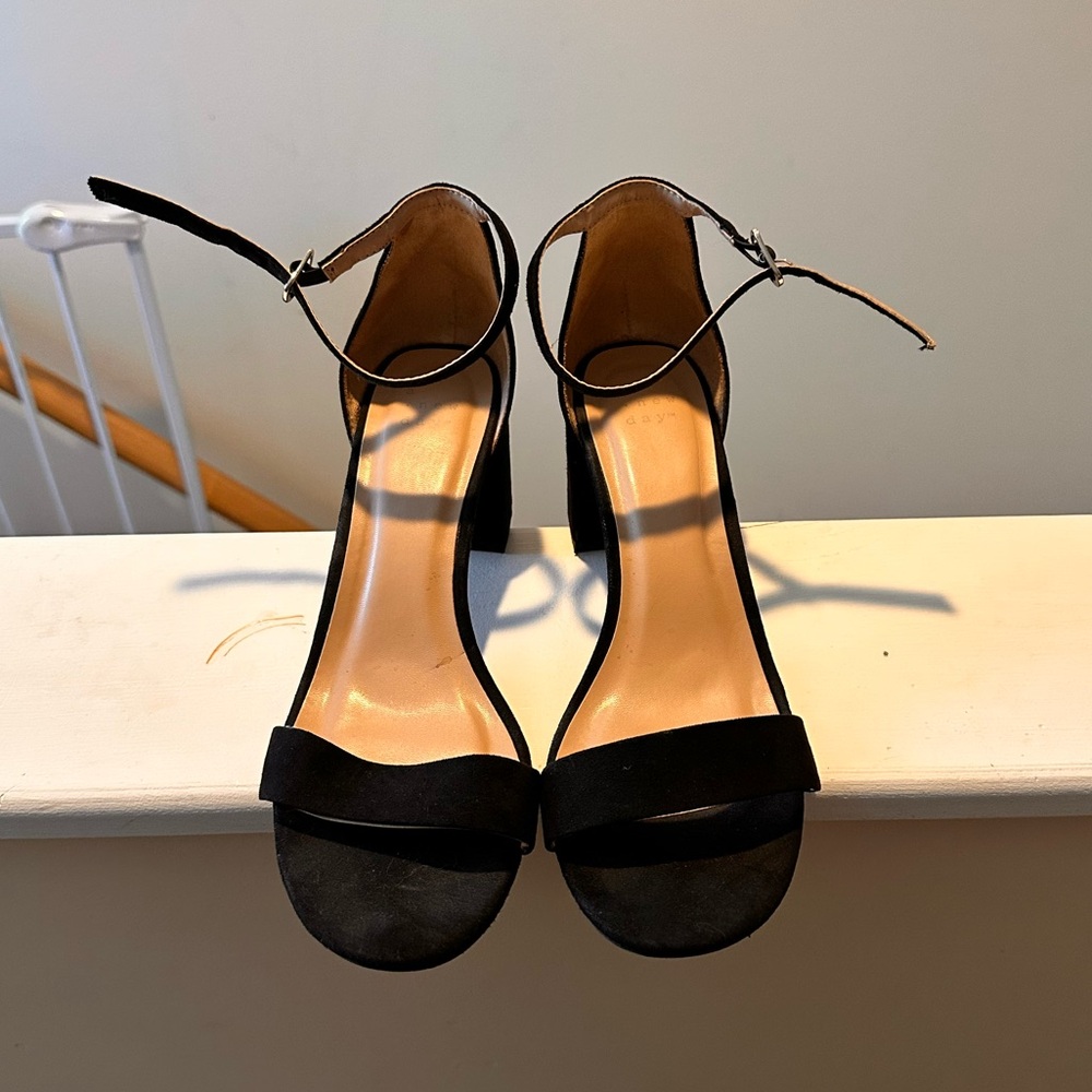 Mini heels